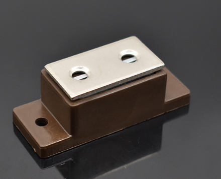 Plastic cabinet door magnetic closer